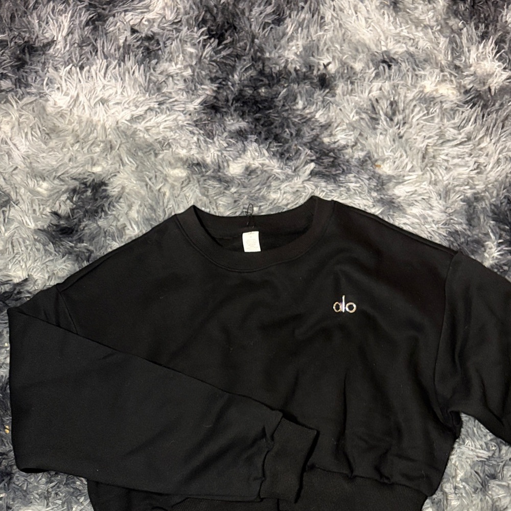 ALO Yoga Black Sweatshirt